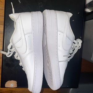 White Nike Air Force One